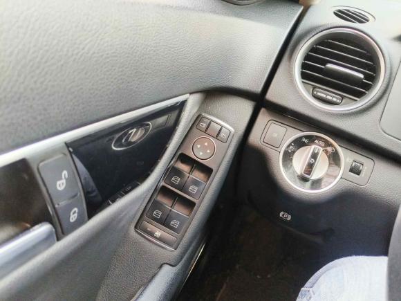 [西安·陕A] 二手奔驰奔驰C级2013款 C 180 经典型 Grand Edition