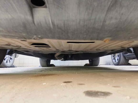 [深圳·粤B] 二手本田本田CR-V2017款 240TURBO CVT四驱尊贵版