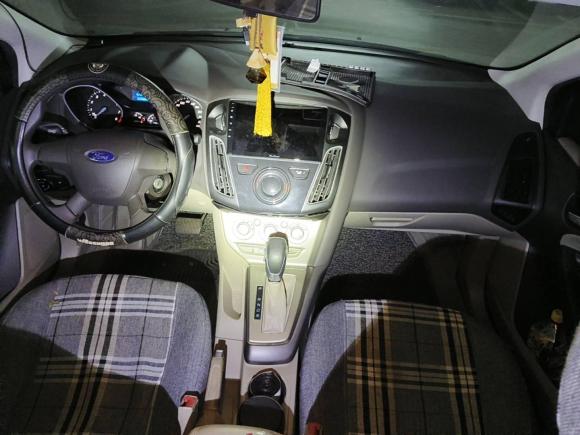[武汉·鄂A] 二手福特福克斯2012款 三厢 1.6L 自动舒适型