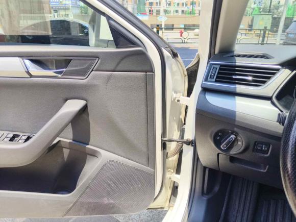 [湖州·鲁Q] 二手斯柯达速派2016款 TSI280 DSG创行版