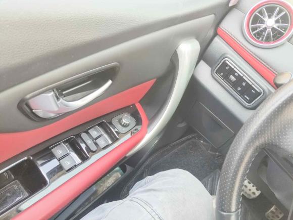 [上海·沪C] 二手哈弗哈弗H12016款 改款 蓝标 1.5L AMT豪华型