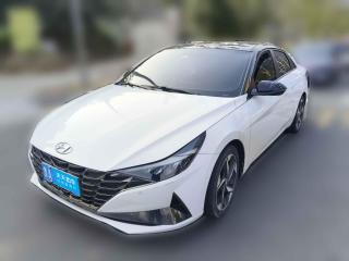 现代伊兰特2022款 1.5L CVT LUX尊贵版