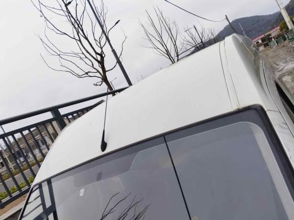 [宁波·浙B] 二手大通新途V802021款 2.0T 手动经典傲运通短轴中顶5/6座