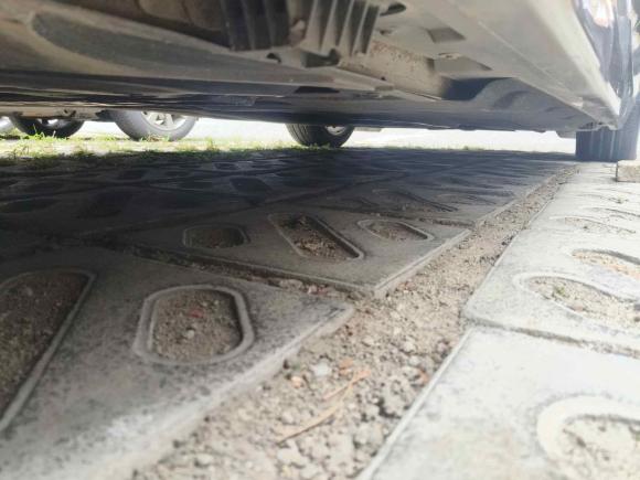 [广州·粤A] 二手宝马宝马5系2014款 525Li 豪华设计套装