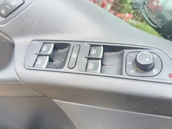 [武汉·鄂A] 二手大众途观2015款 1.8TSI 自动两驱豪华型