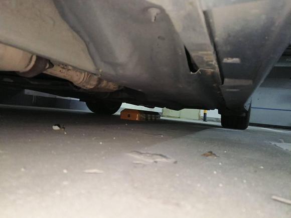 [深圳·粤B] 二手英菲尼迪英菲尼迪Q502014款 3.5L Hybrid 豪华运动版