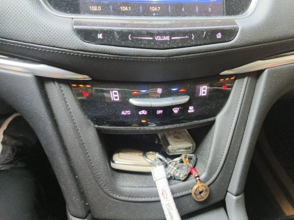 [武汉·鄂A] 二手凯迪拉克凯迪拉克XT52016款 28T 四驱豪华型