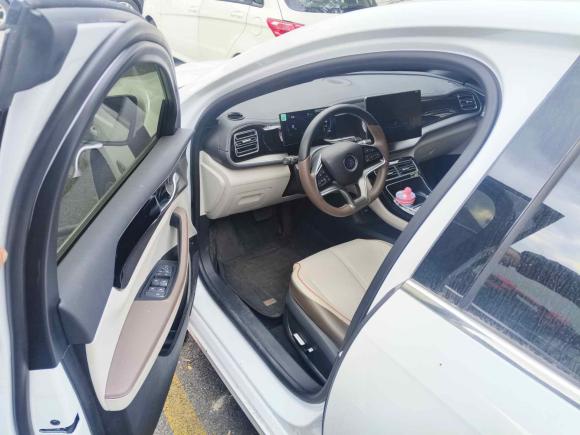 [上海·浙F] 二手比亚迪秦PLUS2024款 荣耀版 DM-i 120KM卓越型