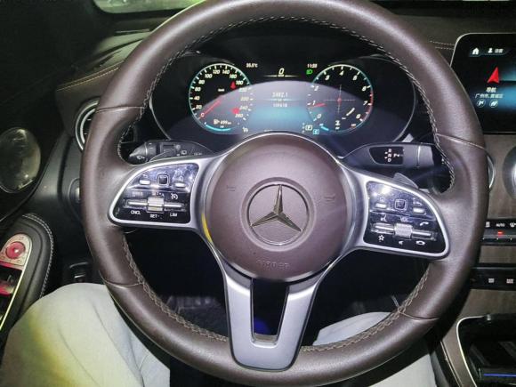 [广州·粤A] 二手奔驰奔驰GLC2020款 改款 GLC 300 L 4MATIC 动感型