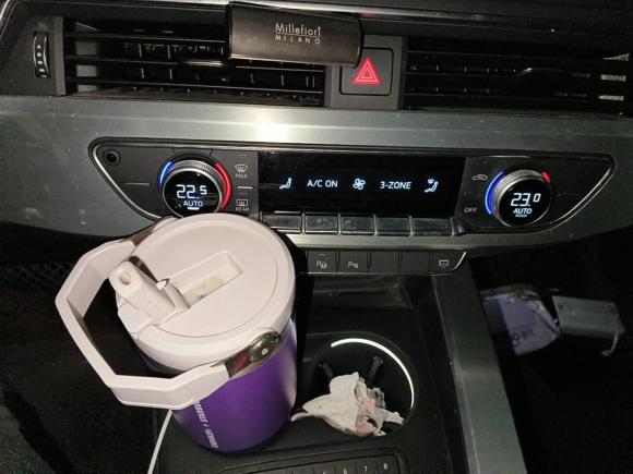 [上海·苏J] 二手奥迪奥迪A4L2019款 40 TFSI 时尚型 国V