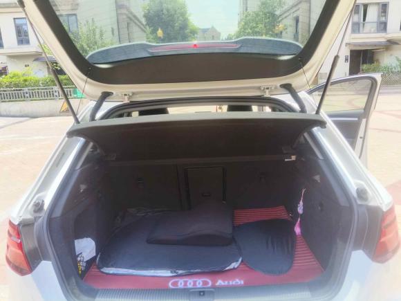 [上海·沪M] 二手奥迪奥迪A32018款 30周年年型 Sportback 35 TFSI 运动型