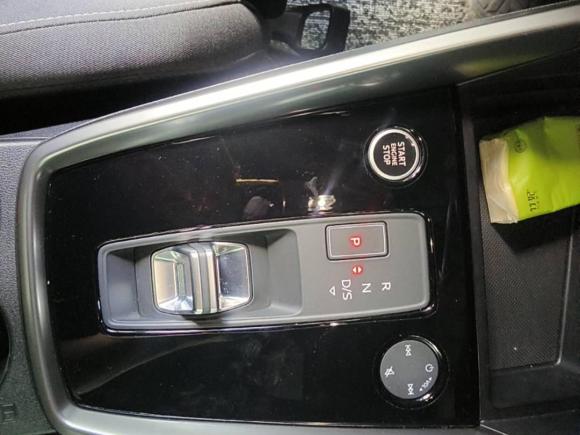 [深圳·粤C] 二手奥迪奥迪A32021款 A3L Limousine 35 TFSI 进取运动型