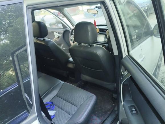 [上海·皖S] 二手奇瑞瑞虎32016款 1.6L 手动智尚版