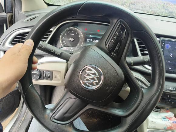 [武汉·鄂A] 二手别克英朗2015款 15N 手动精英型