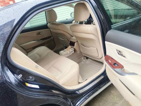 [南通·苏F] 二手丰田皇冠2012款 2.5L Royal 真皮版