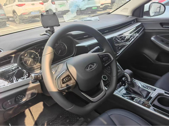 [芜湖·皖B] 二手奇瑞艾瑞泽52025款 卓越版 1.5L CVT风尚型