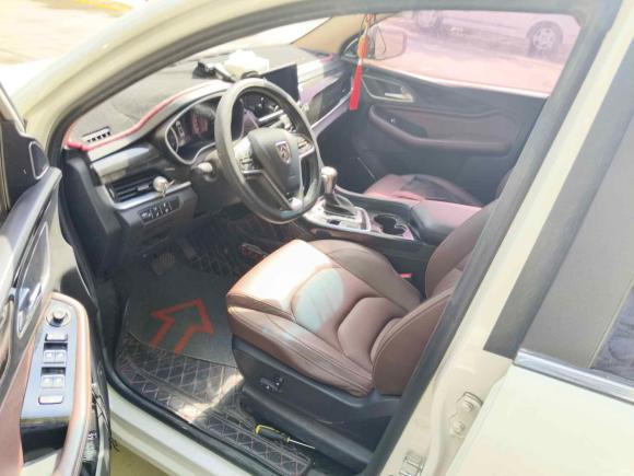 [武汉·鄂W] 二手宝骏宝骏5602017款 1.5T DCT旗舰型