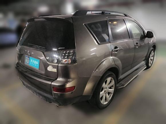 [常州·苏D] 二手三菱欧蓝德2011款 劲界 2.4 时尚版