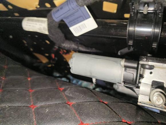 [深圳·粤B] 二手奥迪奥迪A4L2015款 35 TFSI 自动标准型