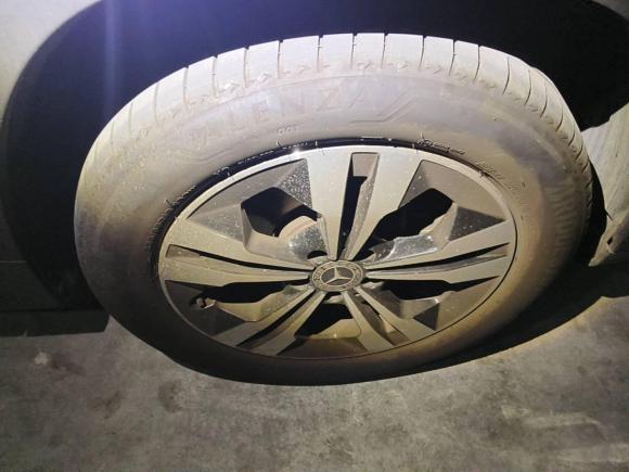 [上海·沪B] 二手奔驰奔驰GLB2024款 改款 GLB 200 动感型