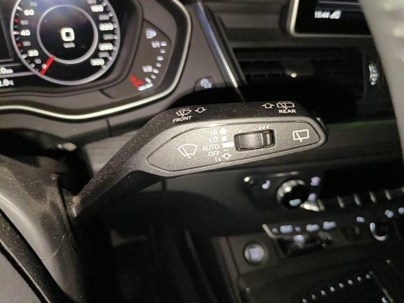 [武汉·鄂A] 二手奥迪奥迪Q5L2020款 改款 40 TFSI 荣享进取型