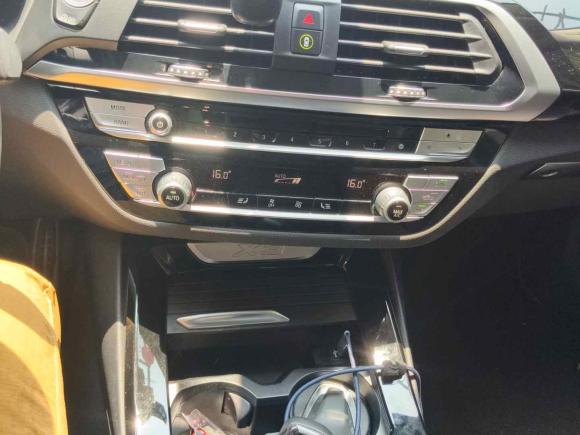 [深圳·粤B] 二手宝马宝马X32018款 xDrive25i M运动套装 国V