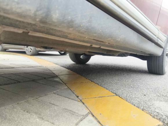 [上海·鄂J] 二手三菱欧蓝德2018款 2.0L 两驱嘉乐版 7座