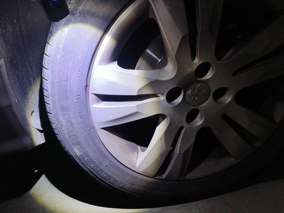 [嘉兴·浙F] 二手标致标致30082015款 2.0L 自动经典版