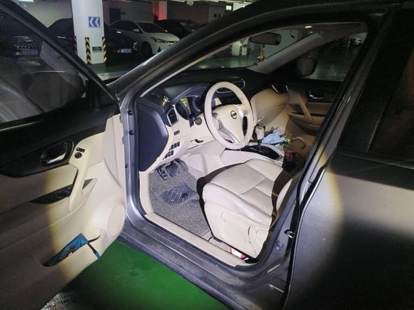 [杭州·浙A] 二手日产奇骏2014款 2.0L CVT舒适版 2WD