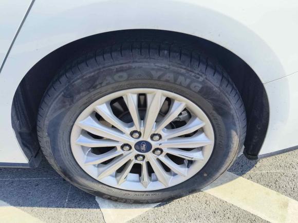 [合肥·吉A] 二手福特福克斯2021款 三厢 EcoBoost 180 自动锋潮型