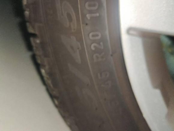 [杭州·浙A] 二手路虎揽胜极光2012款 2.0T 5门耀动版