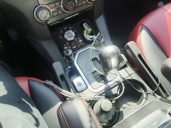 [上海·沪G] 二手路虎发现2010款 3.0TDV6 HSE 柴油版