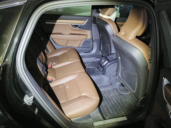 [广州·粤C] 二手沃尔沃沃尔沃S902021款 B5 智逸豪华版