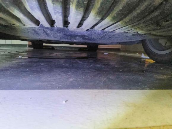 [广州·粤E] 二手奔驰奔驰E级2021款 E 300 L 运动豪华型