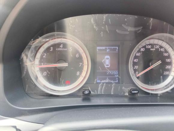 [青岛·鲁B] 二手东风风行景逸X52017款 1.6L 手动豪华型