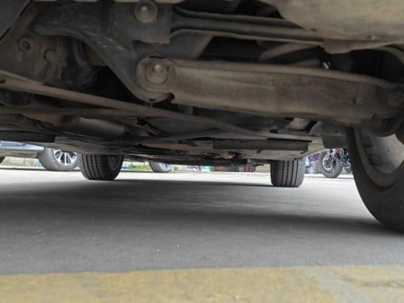 [广州·粤A] 二手宝马宝马1系2013款 sDrive18i 时尚型