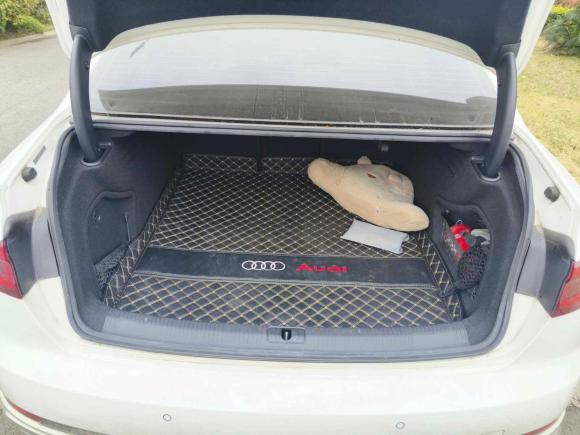 [无锡·苏B] 二手奥迪奥迪A4L2019款 40 TFSI 时尚型 国VI