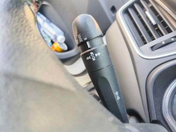 [武汉·鄂E] 二手雪铁龙雪铁龙C3-XR2018款 1.6L 自动先锋型