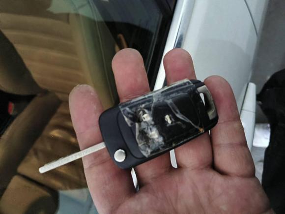 [上海·赣A] 二手欧宝英速亚2013款 2.0T 两驱豪华型