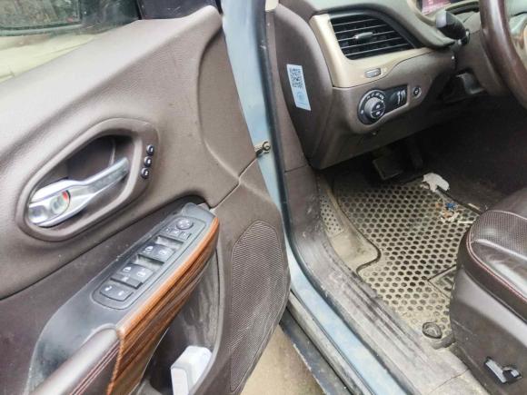 [宁波·浙B] 二手Jeep自由光2014款 3.2L 高性能版