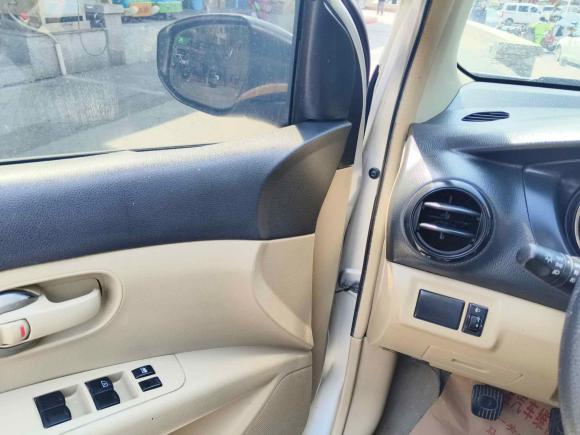 [青岛·鲁B] 二手日产骊威2013款 1.6XE 手动舒适版