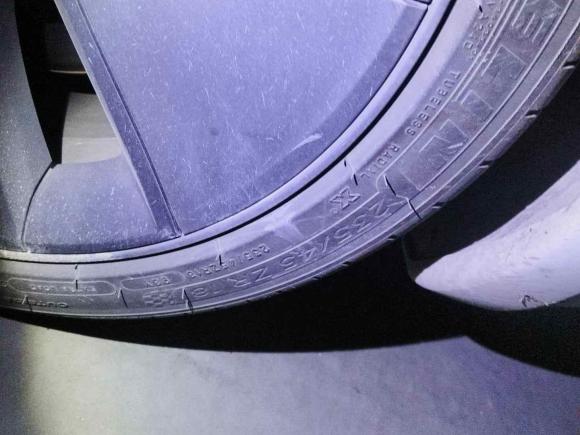 [上海·沪A] 二手特斯拉Model 32021款 标准续航后驱升级版