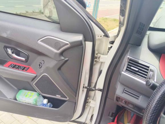 [西安·陕A] 二手陆风陆风X72016款 2.0T 全景尊贵版