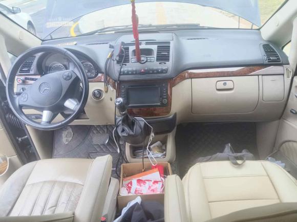 [深圳·粤B] 二手奔驰唯雅诺2011款 2.5L 领航版