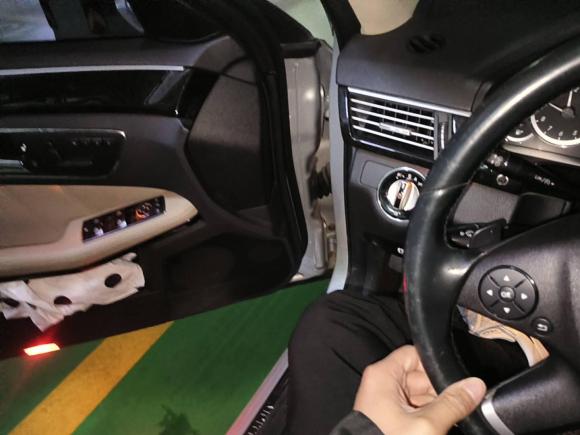 [温州·浙A] 二手奔驰奔驰E级2009款 E 300 优雅型