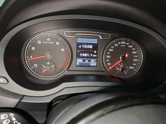 [上海·苏E] 二手奥迪奥迪Q32013款 35 TFSI quattro 技术型