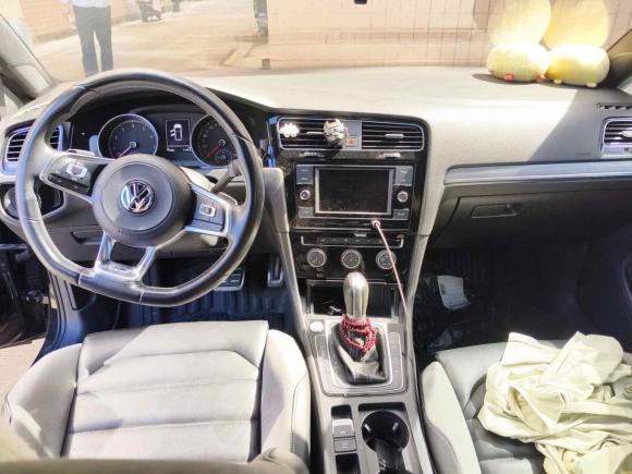 [上海·沪C] 二手大众高尔夫2018款 280TSI 自动R-Line型