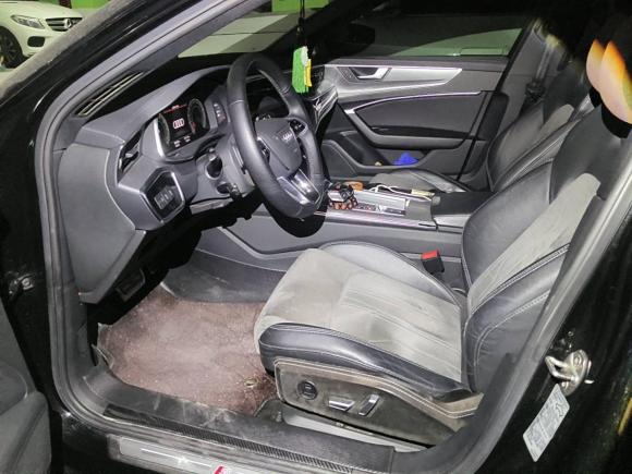 [南京·苏E] 二手奥迪奥迪A6L2021款 45 TFSI quattro 臻选动感型