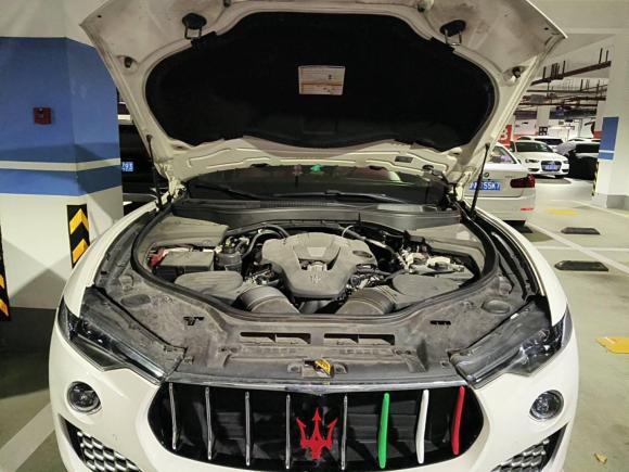 [上海·沪B] 二手玛莎拉蒂Levante2016款 3.0T 标准型