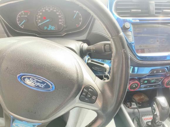 [杭州·赣E] 二手福特福睿斯2015款 1.5L 自动时尚型